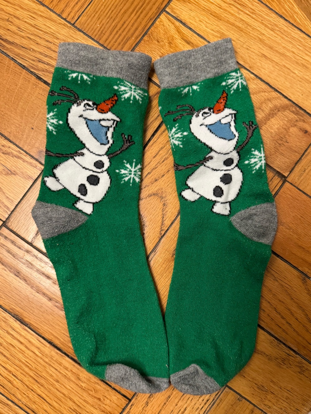 Disney’s Green Olaf Snowman Crew Socks - women